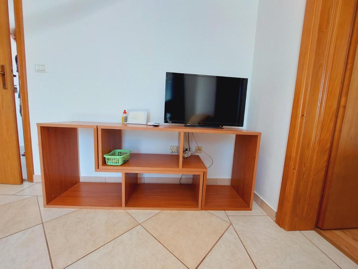 פרימוסטן Apartment House Helena מראה חיצוני תמונה