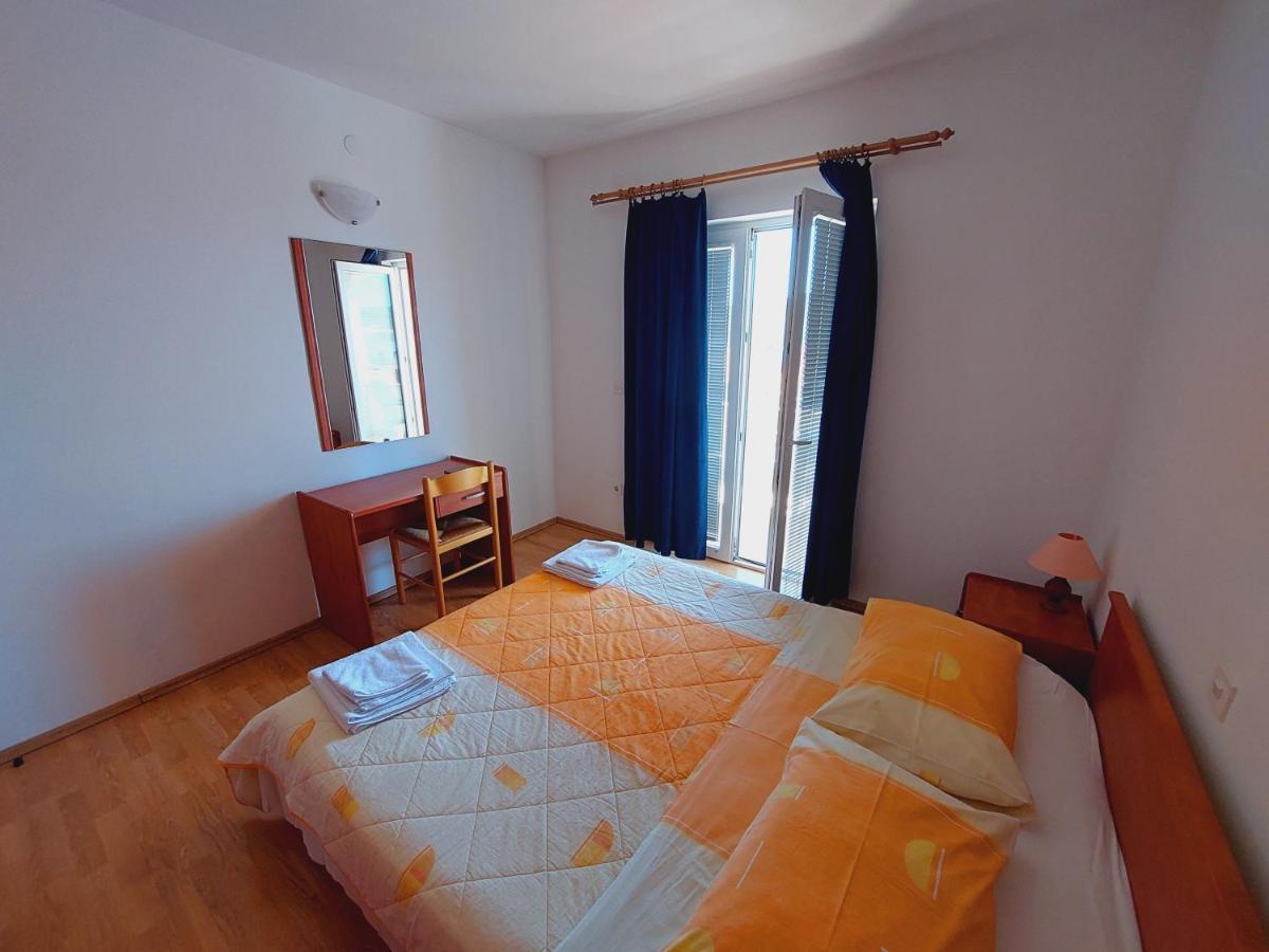 פרימוסטן Apartment House Helena מראה חיצוני תמונה